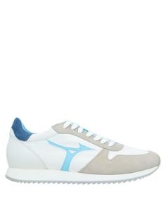 Низкие кеды и кроссовки Mizuno
