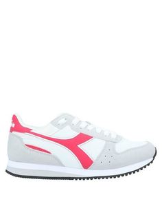 Низкие кеды и кроссовки Diadora