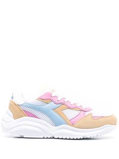 New Balance кроссовки в стиле колор-блок