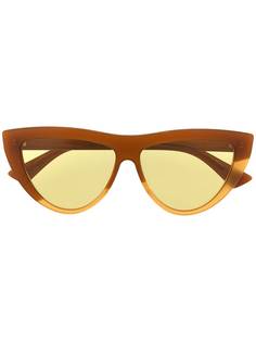 Bottega Veneta Eyewear солнцезащитные очки в оправе кошачий глаз