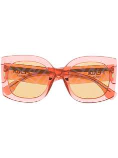 Fendi Eyewear солнцезащитные очки в массивной оправе