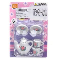 Набор посуды Наша игрушка Розочки YH5989V201 белый/розовый