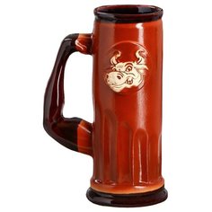 Керамика ручной работы Пивная кружка Бык 750 мл коричневый
