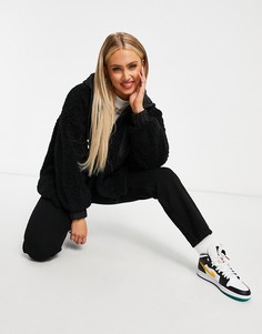 Черная oversized-куртка из искусственного меха «борг» со вставками QED London-Черный