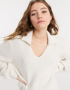 Кремовый джемпер с V-образным вырезом с воротником ASOS DESIGN