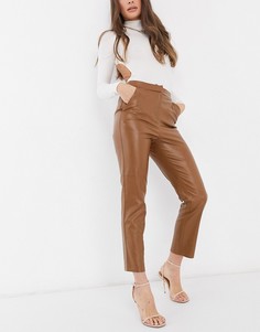 Светло-коричневые прямые брюки строгого кроя из искусственной кожи ASOS DESIGN-Светло-коричневый