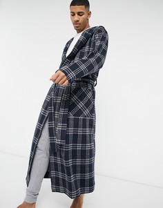Темно-синий халат в клетку ASOS DESIGN