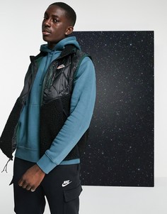 Черный жилет со вставками из флиса Nike Heritage Essentials Winter