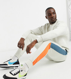 Светло-бежевые джоггеры в стиле колор-блок с манжетами Nike Tall Club-Светло-бежевый
