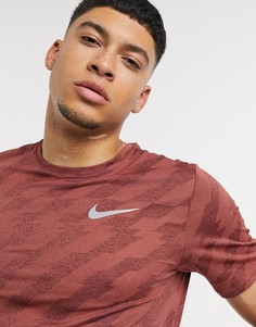 Красная жаккардовая футболка Nike Running Run Division-Красный