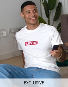 Белая футболка с небольшой вставкой с логотипом на груди Levis-Белый Levis®