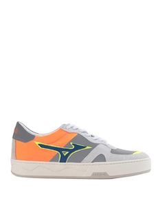 Низкие кеды и кроссовки Mizuno