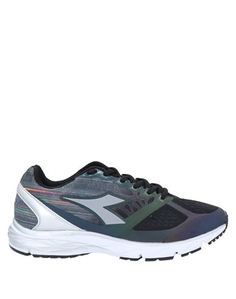Низкие кеды и кроссовки Diadora