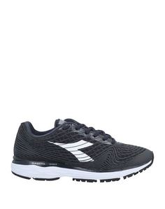 Низкие кеды и кроссовки Diadora