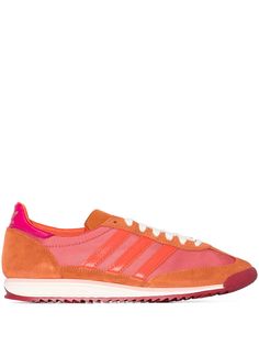 adidas кроссовки с тремя полосками