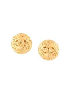 Chanel Pre-Owned серьги-клипсы 1995-го года с тисненым логотипом CC
