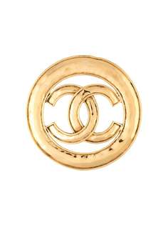 Chanel Pre-Owned брошь 1994-го года с логотипом CC