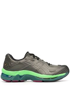 ASICS кроссовки из коллаборации с Kiko Kostadinov