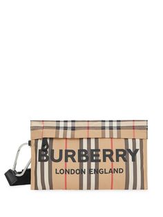 Burberry клатч ECONYL® с логотипом