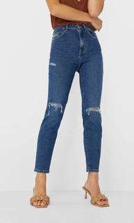 Stradivarius Джинсы Mom Fit Облегающего Кроя Женская Коллекция С Темным Эффектом Потертости 34