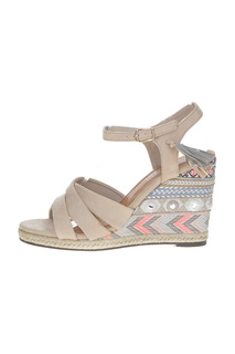 Босоножки женские Airbox 136231 бежевые 37 RU