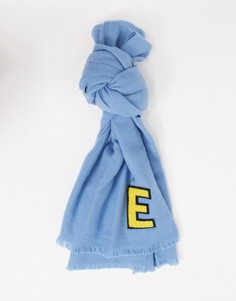 Супермягкий длинный шарф голубого цвета с вышитой буквой "E" ASOS DESIGN-Голубой