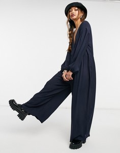 Свободный темно-синий комбинезон на пуговице с запахом ASOS DESIGN-Голубой