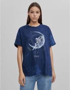 Темно-синяя футболка с эффектом кислотной стирки и принтом феи Bershka-Голубой
