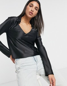 Атласный топ с V-образным вырезом, длинными рукавами и воротником ASOS DESIGN-Черный