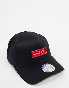 Бейсболка черного цвета с резиновым значком Mitchell & Ness Signal 110-Черный