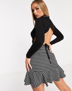Черный топ с открытой спиной и высоким воротом ASOS DESIGN
