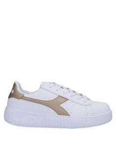 Низкие кеды и кроссовки Diadora