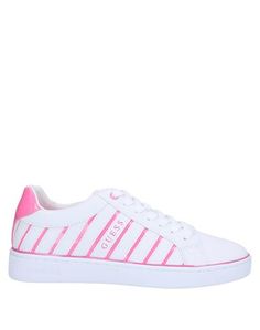 Низкие кеды и кроссовки Guess