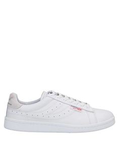 Низкие кеды и кроссовки Superga
