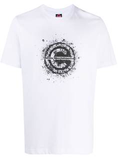White Mountaineering футболка с логотипом из коллаборации с Colmar AGE