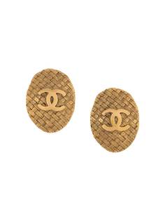 Chanel Pre-Owned серьги-клипсы 1980-х годов с логотипом CC