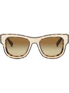 Dolce & Gabbana Eyewear солнцезащитные очки Domenico в прямоугольной оправе