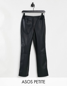 Черные расклешенные брюки из искусственной кожи ASOS DESIGN Petite-Черный