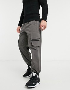 Серые суженные книзу брюки в стиле oversized с карманами карго ASOS DESIGN-Серый