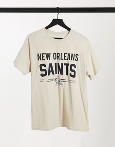 Бежевый oversize-лонгслив с принтом на груди и рукавах ASOS DESIGN NFL New York Saints