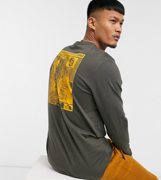 Зеленый лонгслив The North Face Story эксклюзивно на ASOS