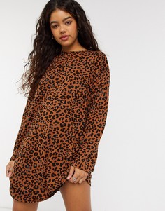 Платье-футболка в стиле oversized с длинными рукавами и леопардовым принтом ASOS DESIGN-Коричневый