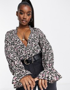 Боди с запахом и оборкой на манжетах черного цвета с цветочным принтом Missguided-Черный