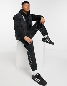 Черный теплый жилет в стиле милитари Adidas Originals Adventure