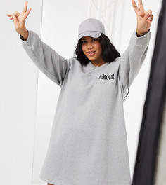 Серое платье-свитшот мини с надписью "Amour" и подплечниками ASOS DESIGN Curve-Серый