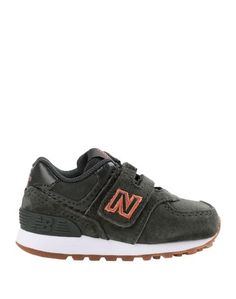Низкие кеды и кроссовки New Balance