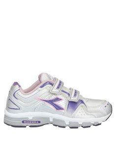 Низкие кеды и кроссовки Diadora