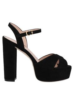 Сандалии Stuart Weitzman