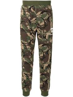 AAPE BY *A BATHING APE® спортивные брюки с камуфляжным принтом