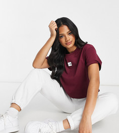 Бордовая укороченная футболка с логотипом The North Face эксклюзивно для ASOS-Красный